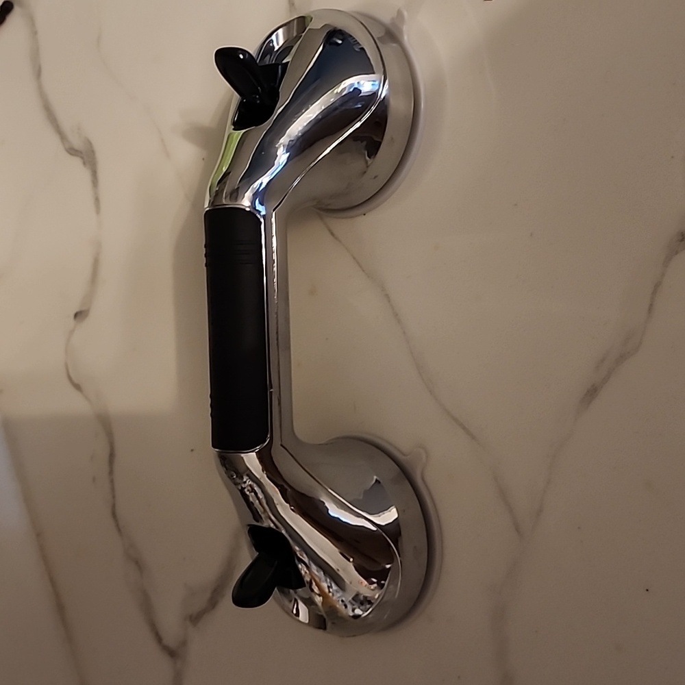 Suction cup grab bar